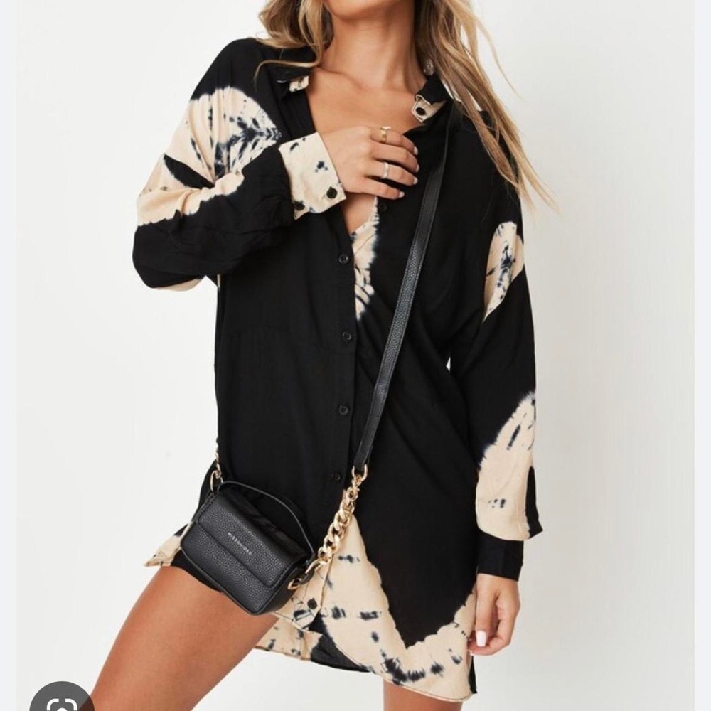 Missguided Black and Cream Abstract Blouse